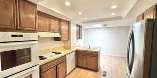 COMING SOON: BIG College Area Townhome 4 Bed / 2.5 Bath garage, AC, pool, W/D Gallery 9