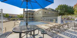 Linden Square Gallery 76