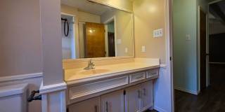 FOR LEASE - Spacious  3/2/2 IN RAINTREE Gallery 11