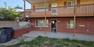 Charming 3BR Triplex  in Aurora Gallery 3