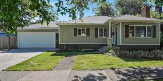 Available Now! 5 bedroom house with large yard and RV parking! Gallery 1
