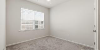 162 White Apple Way Gallery 20