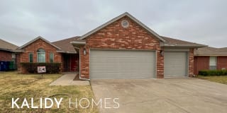 5921 Southeast 88th Street Gallery 1