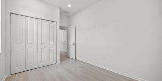 4520 Longwood Lake Square Gallery 38