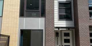Gorgeous, Modern 3 Bedroom 4 Bathroom Townhouse Near Sloan's Lake Gallery 9