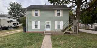 107 W Prairie Apartments Gallery 1