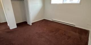 612 Oak Street Gallery 7