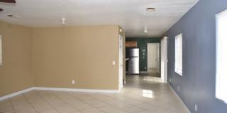 Charming 2-Story, 4 Bd 3 Ba Unit Near Downtown San Diego – 92113 Gallery 4