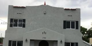 1700 NW 22 CT Gallery 1