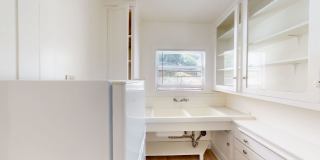 607 Beacon St Gallery 13