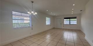 407 NW 7th Ct Gallery 1