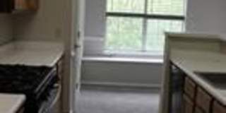 10998 KOMAN Circle Gallery 5