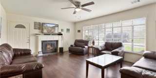 Duplex 11 Bedrooms 6 Baths Available August 2025 Gallery 1