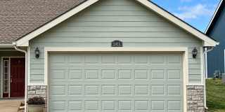 **Comfort, Convenience & Space Near Fort Riley!** Gallery 1