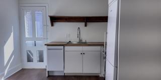 1832-34 Callowhill Street - A Gallery 8