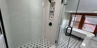 Short North / Victorian Village Single Family House! Gallery 32