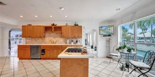 2889 NE 35th St Gallery 23