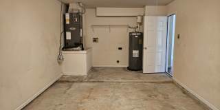 $1550 - 3/2/1 - Great Location Duplex B Section Gallery 12