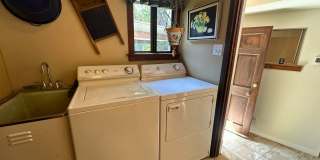 Utilities Included! Charming Studio Near Dominican University Utilities Included! Charming Studio Near Dominican University Gallery 9
