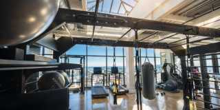 Gorgeous Historical property with new interiors Gallery 60