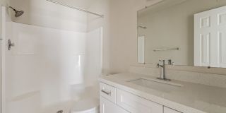 Beautifully remodeled 2bed/2ba Townhome - Ask about our Move-in Specials Gallery 10