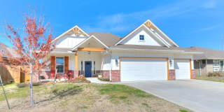 Beautiful 4 Bed 2 Bath Home in Norman Gallery 1