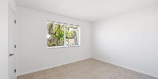 4454 W Tradewinds Avenue W Gallery 16