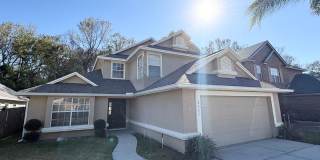 Gorgeous 4 BR Lake Mary home on Conservation lot - walking distance to Lake Mary HS Gallery 1