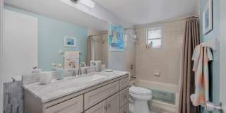 108 SE 47th Street Gallery 26