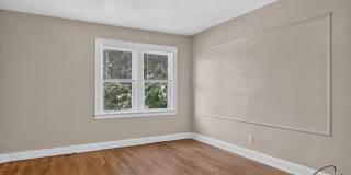 $1675 - Fitzgerlad Brick 3 Bedroom 2 Bath Gallery 22