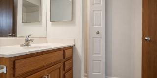 Fox Grove Apartments Gallery 9