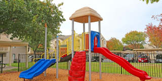 Lakeshore Apartments Gallery 1