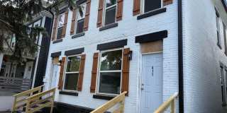 411 Saint Clair Avenue Gallery 2
