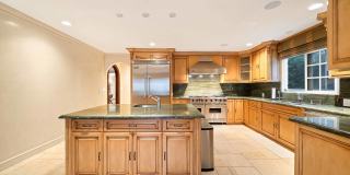 6138 Maryland Dr. Gallery 23