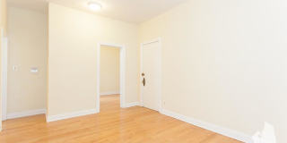 1220 North Dearborn Street Gallery 4