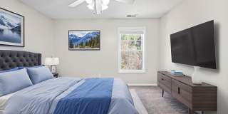 Lakeshore Grande Gallery 12