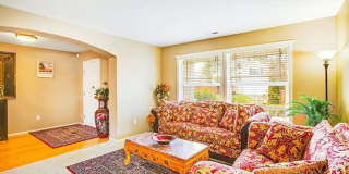 Spacious Amazing 6 bed in Fairwood! Gallery 6