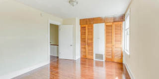 108 CURTIS Avenue Gallery 11