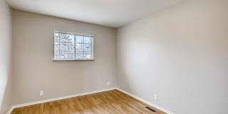 Recently Remodeled 4 bedroom, 2 bath Ranch Style Boulder House Gallery 24