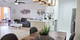 5447 Vineland Road Gallery 8