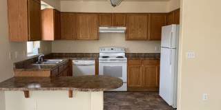 Charming Two Bedroom Apartment in the Heart of Reno Gallery 1