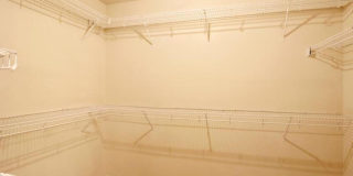 7326 Tamburo Gallery 28