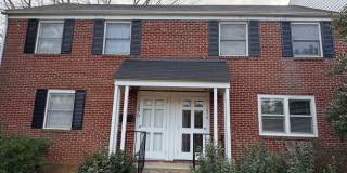 Comfort  Style: 2-Bedroom Raleigh Townhouse Gallery 1