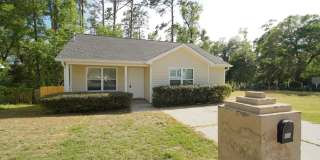 3 Bed / 2 Bath Newly Updated Home Gallery 3