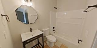 University Manor - Newly Renovated Units just a short walk from Campus! Gallery 167