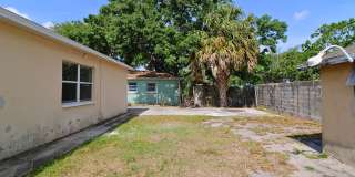Freshly Updated 3 Bed, 2 Bath Home in West Tampa! AVAILABLE ON JULY 15TH Gallery 16