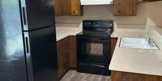 Bryan - 1 bedroom / 1 bath - duplex - fenced in area behind unit. Near 29th street. Gallery 5