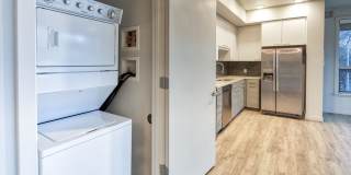 Eviva Midtown Gallery 38