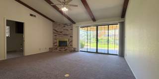 Spacious 4 Bedroom Home in Quiet Galt Neighborhood Gallery 14