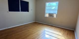 4926 Alma Gallery 6